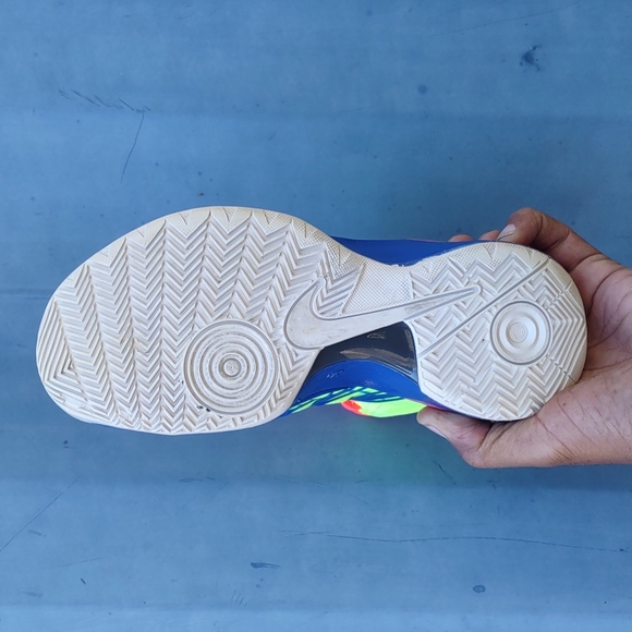 NikeiD Nike Hyperdunk 2013 - Picture 10 of 16